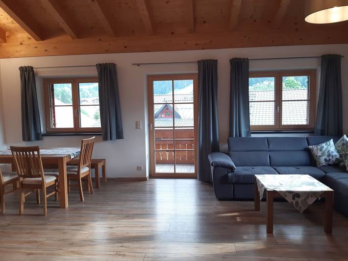 Ferienwohnung für 4 Personen, mit Balkon und Ausblick in Schattwald - 4