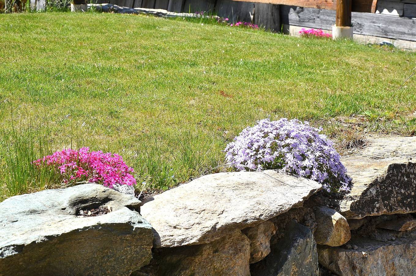 Villa mit Garten und bezauberndem Panorama in Villeneuve, Comune di Villeneuve