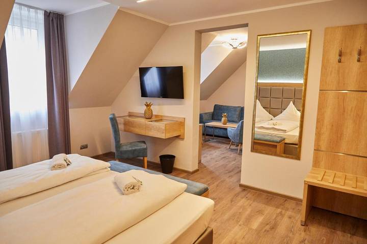Hotel für 4 Personen, mit Sauna und Pool sowie Garten, mit Haustier in Elbe-Börde-Heide - 2