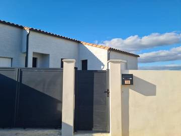 Cottage pour 8 personnes, avec terrasse, animaux acceptés à Pezens
