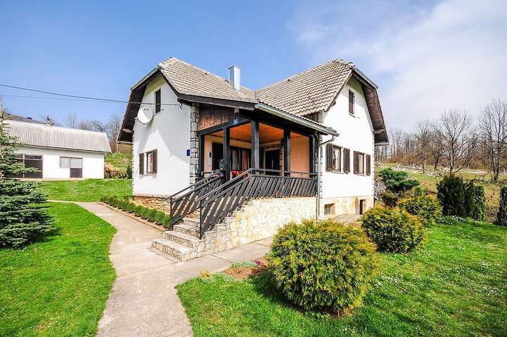 Location de vacances pour 6 personnes, avec Jardin dans Poljanak
