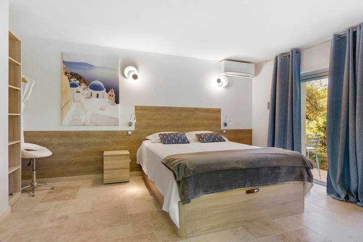 Ferienwohnung für 2 Personen, mit Garten in Grasse