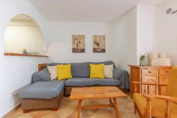 Apartment in Es Mercadal, Menorcas Küste für 4 