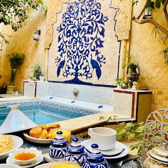 Alojamiento y desayuno para 2 personas, con piscina y vistas además de jardín y sauna - 1