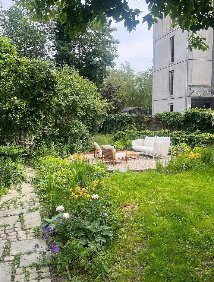 Apartamento entero, Piso con jardín en una casa histórica muy cerca de Sagene in St. Hanshaugen, Oslo