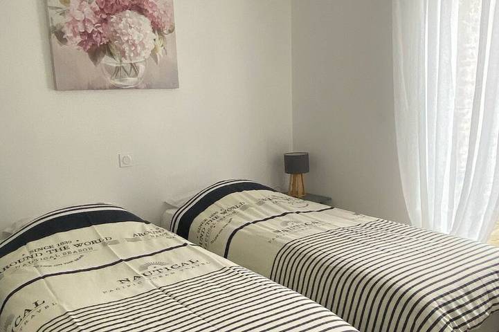 Location de vacances pour 4 personnes, avec terrasse et jardin à Baguer-Morvan - 4