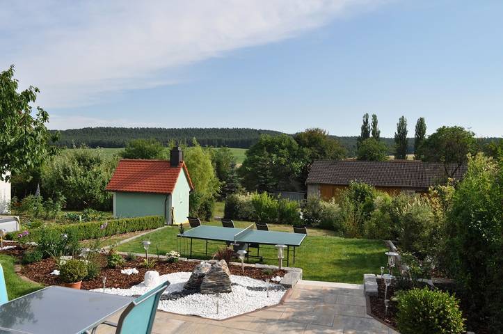 Ferienwohnung für 5 Personen, mit Balkon/Terrasse und Balkon sowie Terrasse und Garten im Steigerwald - 3