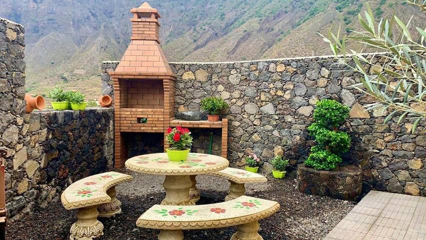 Apartamento entero, Lopez Aguilar - Mountain Retreat, Terrace & Bbq in Las Lapas, Frontera 