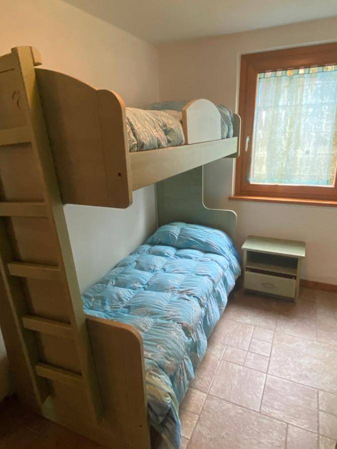 Gîte pour 6 personnes, avec terrasse à Colere - 4