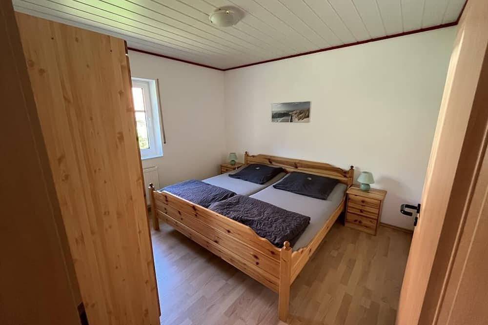 Ferienhaus Susanne am Badesee in Hundestrand (Aurich), Aurich