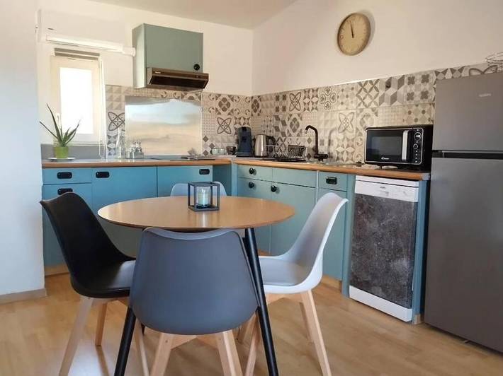 Gîte pour 4 personnes, avec vue et jardin à Montblanc - 3