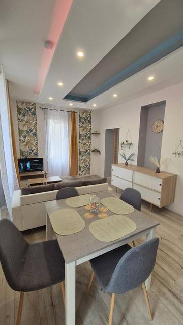 Gîte pour 4 personnes, avec balcon à Tuchan