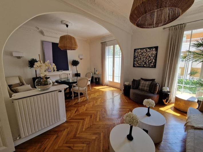 Gîte pour 4 personnes, avec balcon dans Office De Tourisme De Beaulieu Sur Mer