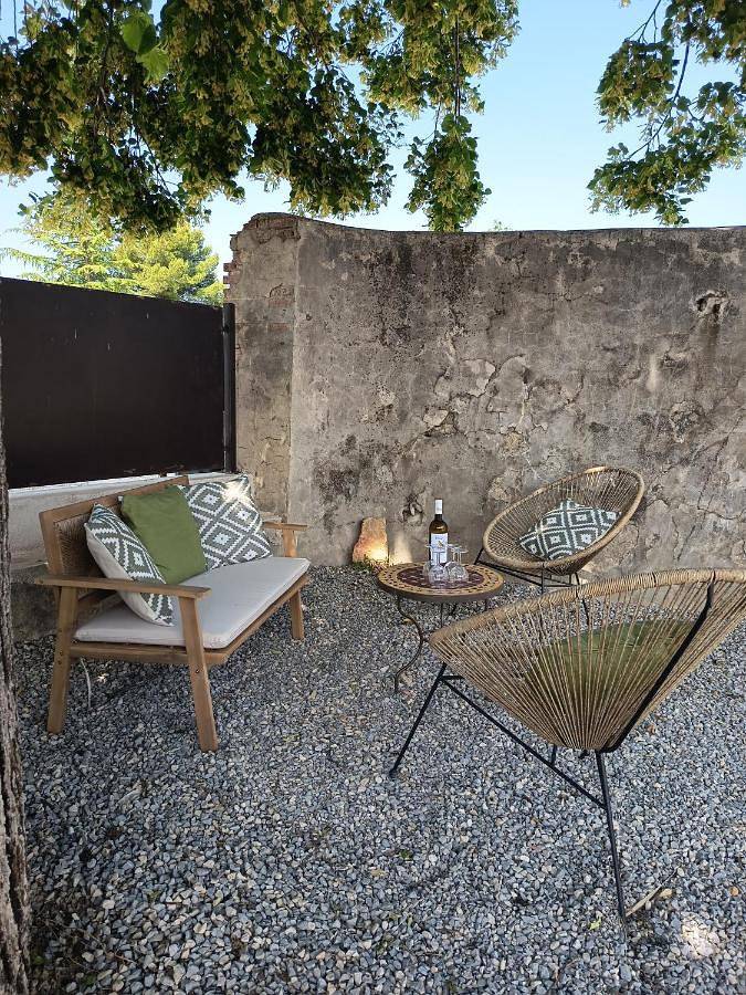 Location de vacances pour 6 personnes, avec vue ainsi que jardin et piscine à Saint-Maurice-sur-Eygues - 2