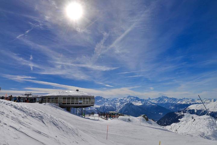 Gîte pour 6 personnes, avec balcon ainsi que balcon/terrasse et vue à Fiesch - 2