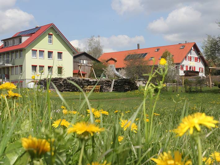Ferienwohnung für 4 Personen, mit Balkon und Garten - 1