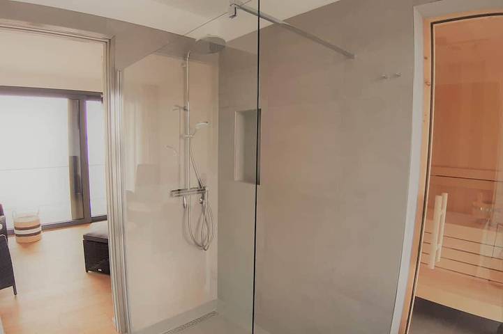 Ferienhaus für 8 Personen, mit Garten und Sauna sowie Balkon in Bergen auf Rügen - 4