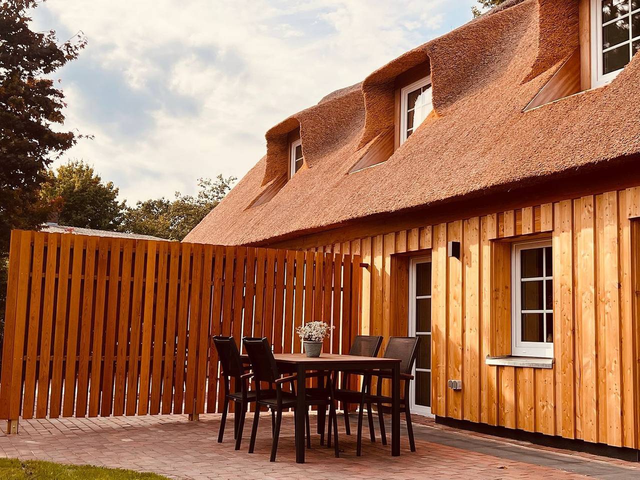 Ganze Wohnung, Ferienwohnung Reethaus M - Sommerhaus 54 in Grödersby bei Arnis. in Grödersby, Kappeln & Umgebung