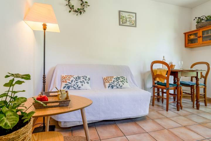 Casa vacanze 'La Loutre' con giardino in comune, Wi-Fi e aria condizionata in L'Isle-sur-la-Sorgue, Vaucluse