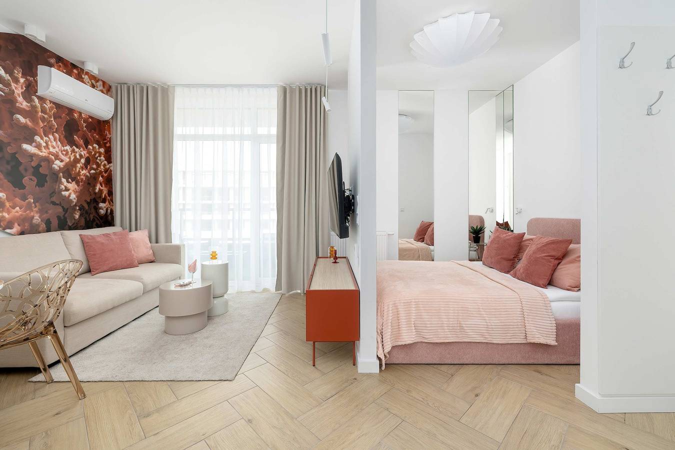 Ganze Ferienwohnung, Air-conditioned Studio | Pool, Balcony, Close to the Beach in Ustronie Morskie (Stadt), Ustronie Morskie