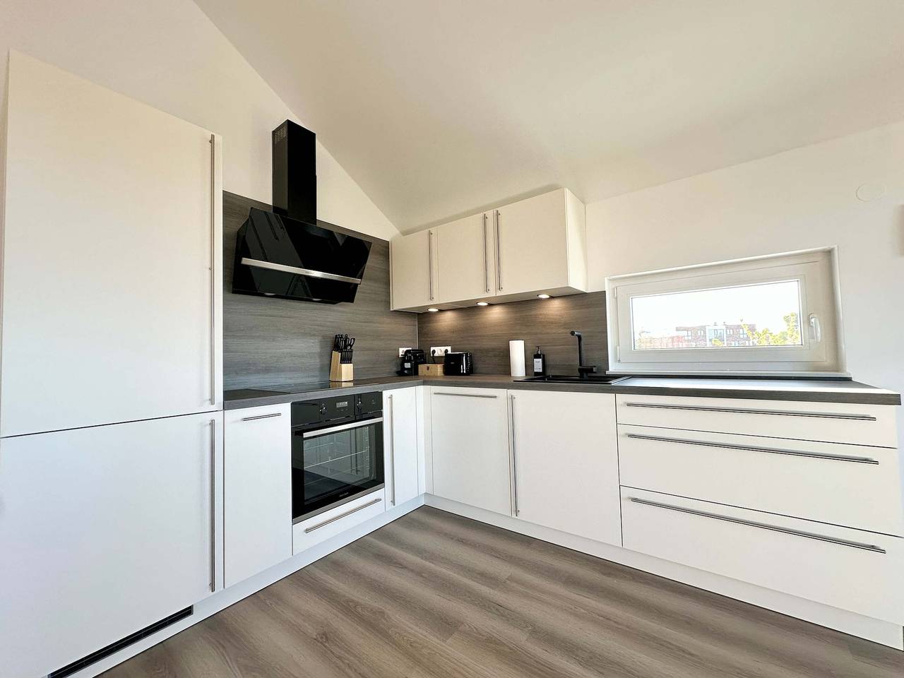 Ganze Ferienwohnung, Ferienwohnung für 3 Personen mit Balkon/Terrasse in Henstedt-Ulzburg, Kreis Segeberg