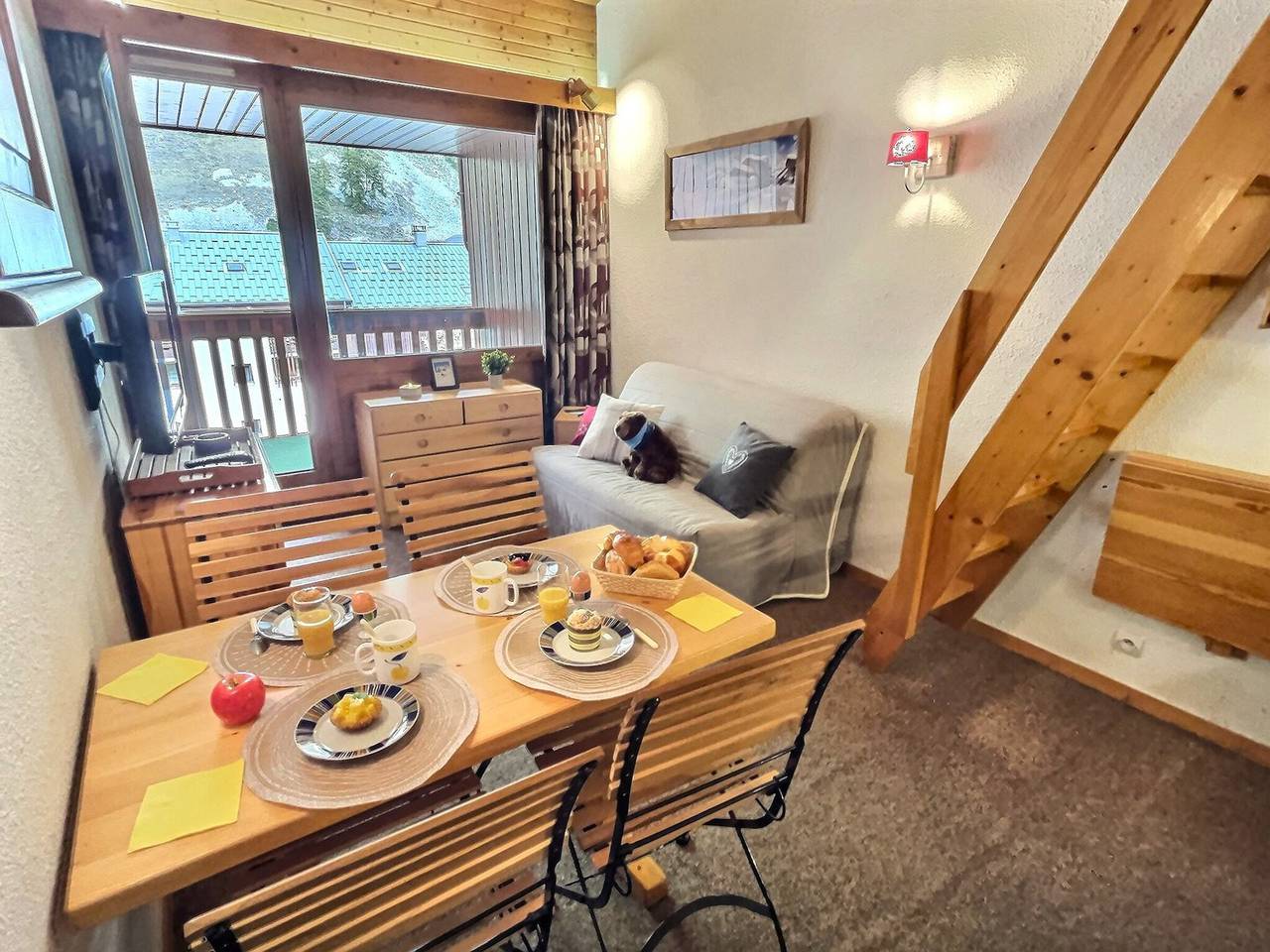 Gehele studio, Loft studio in Val d'Isère for 3 people with pets allowed & covered parking in Val-d'Isère, Vanoise Nationaal Park