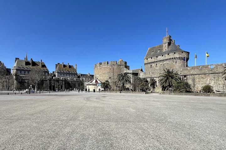 Gîte pour 4 personnes, adapté aux familles dans Plage Du Bon Secours Saint Malo - 3