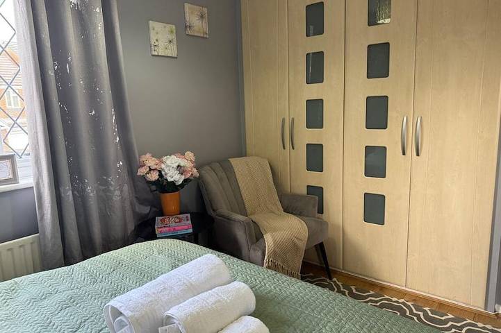 Family & Couple Room Birmingham in Birmingham, Birmingham Area