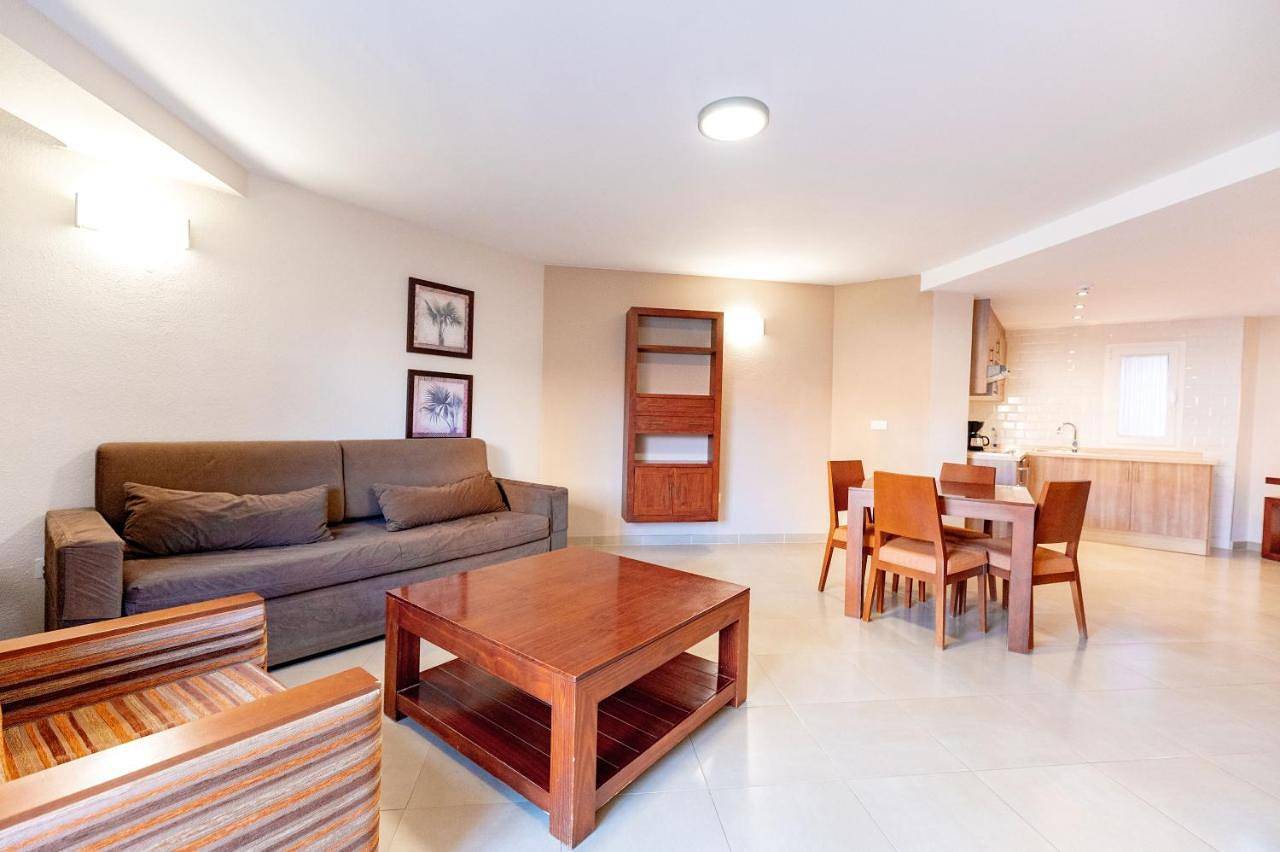 Apartamentos Vista Sur in Playa de las Américas, Arona