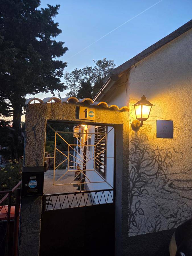 Ferienhaus für 4 Personen, mit Garten und Ausblick in Karlobag - 2