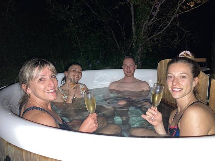 Villa pour 15 personnes, avec jardin ainsi que vue et piscine, animaux acceptés - 1