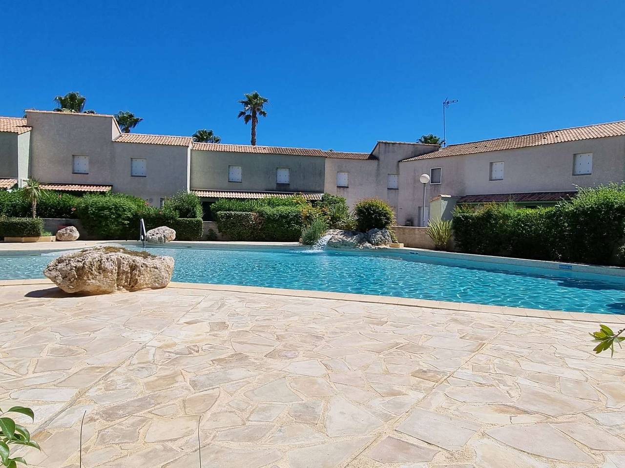 Entire apartment, Pavilion for 6 with terrace in Valras-Plage in Valras-Plage, Côte d'Améthyste