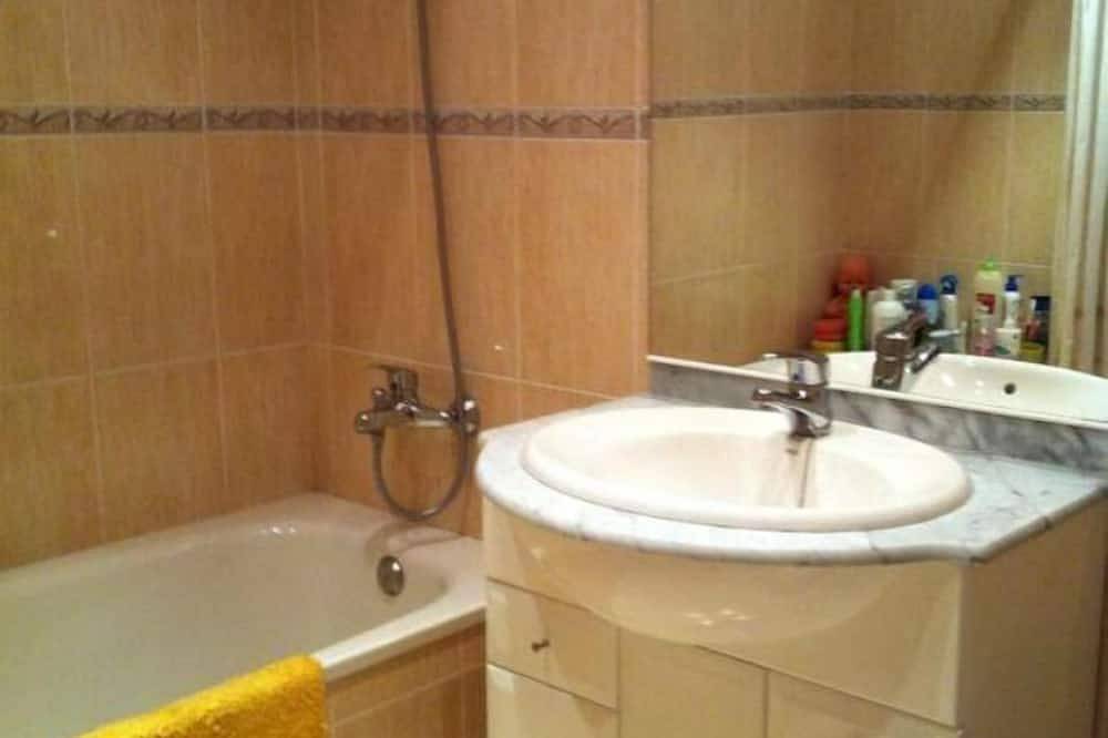 Oferta Especial Miami Playa,  Costa Dorada, gran piscina, Wifi gratis fibra300Mb in El Casalot, Montroig