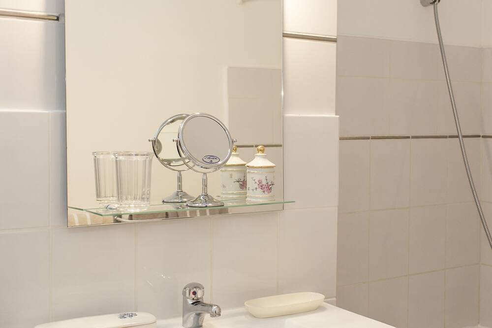 46Fm :: Montauban Guesthouse :: in Montauban, Tarn-et-Garonne