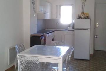 Gîte pour 4 personnes, avec jardin et balcon dans Office De Tourisme De Valras Plage