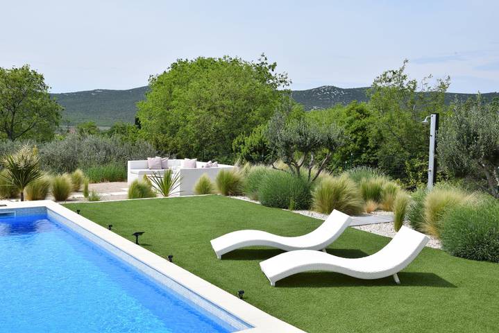 Villa für 6 Personen mit Garten in Grad Benkovac, Zadar