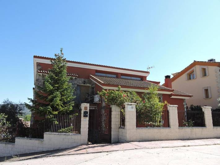 Casa de vacaciones para 10 personas, con Balcón y Terraza además de Jardín y Vistas en Provincia de Guadalajara