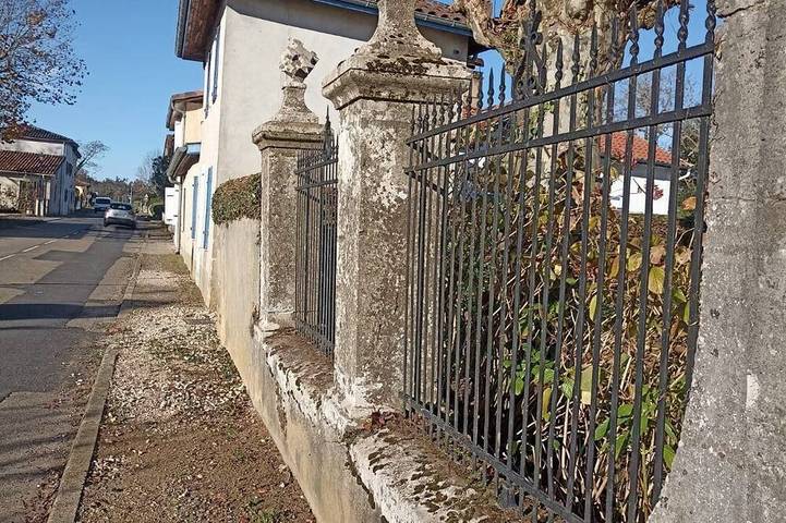 Gîte pour 7 personnes, avec jardin et terrasse à Laurède