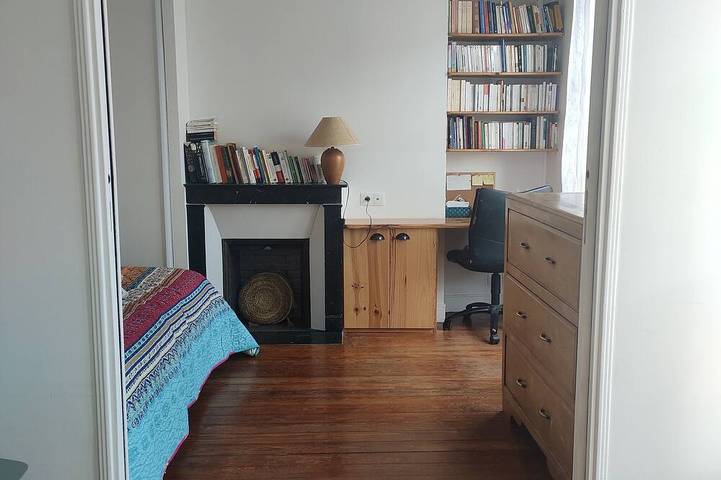 Entire apartment, Un Appartement Cosy Très Lumineux à 5mn à Pied de Paris et de Tous les Magasins in Le Kremlin-Bicêtre, Val-de-Marne