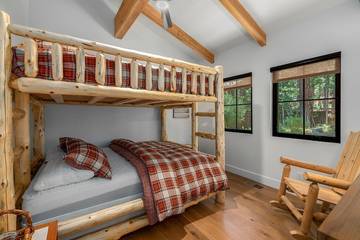 Vacation House for 8 Guests in Diamond Peak, Lake Tahoe, Picture 2