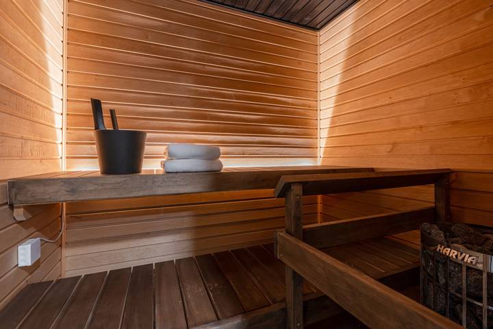 Ganze Wohnung, 12th Floor Sauna Retreat with Stunning Views in Pirkanmaa