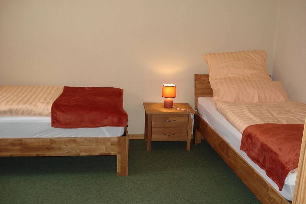 Ganze Wohnung, 6-Bett-Ferienwohnung Eifeltraum mit Sauna - Eifelferienhaus Miro in Steffeln, Vulkaneifel