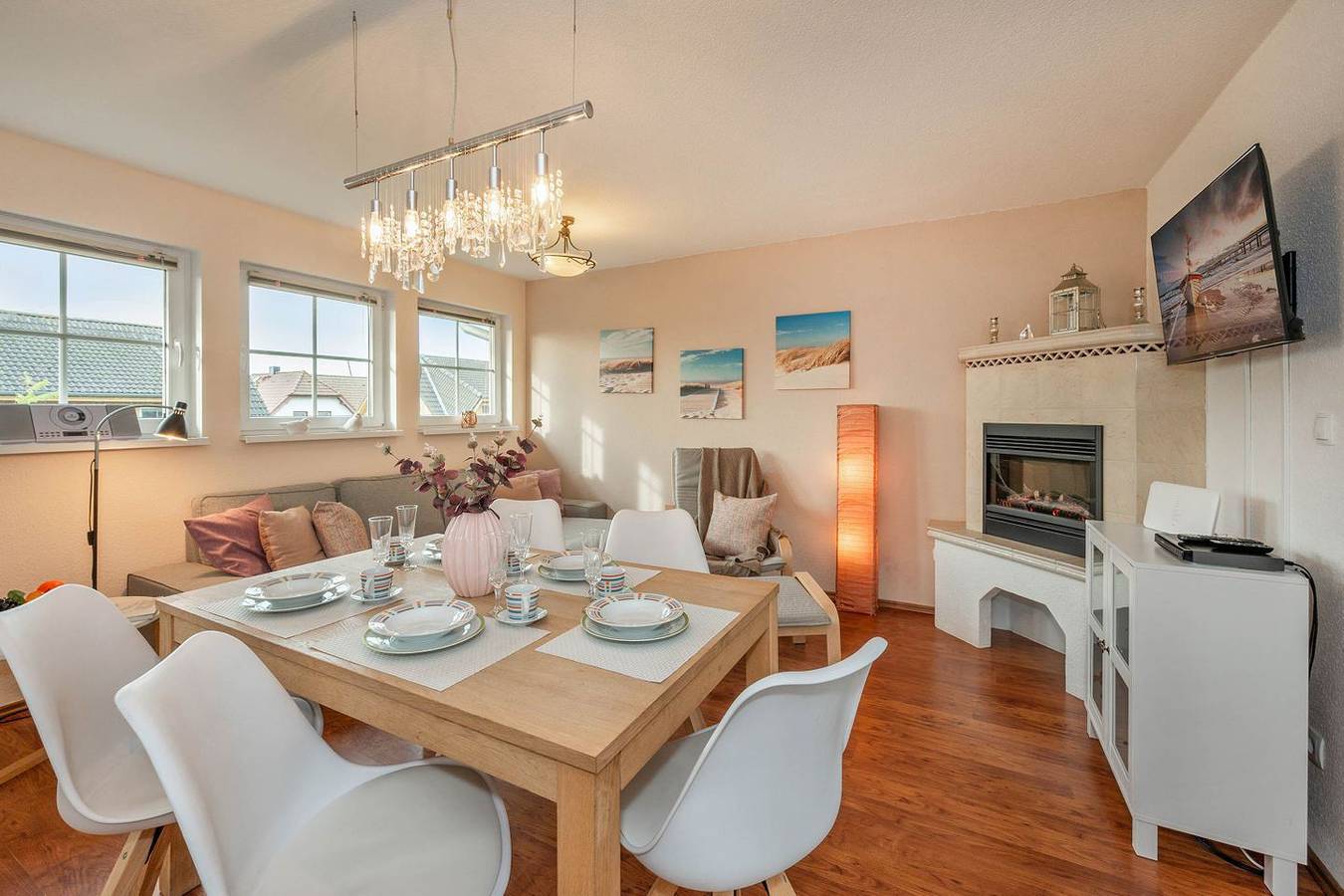 Ganze Wohnung, Gemütliche Ferienwohnung in Koserow mit Balkon – nur 550 m zum Strand in Koserow, Bernsteinbäder