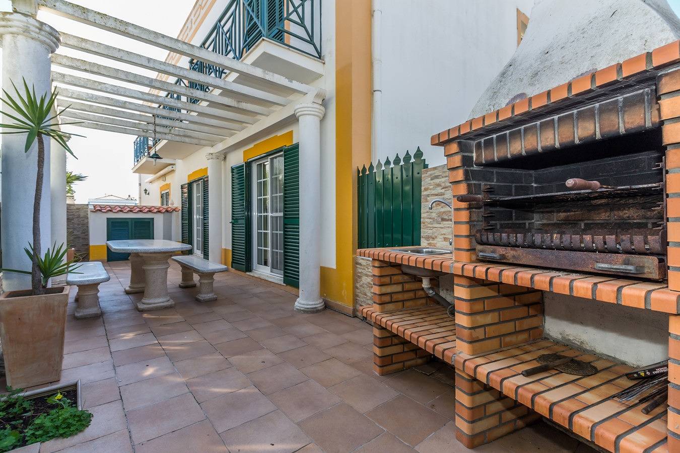 Appartement entier, Apartamento a 50m da praia by Algarvemanta (10T2) in Praia da Lota, Manta Rota