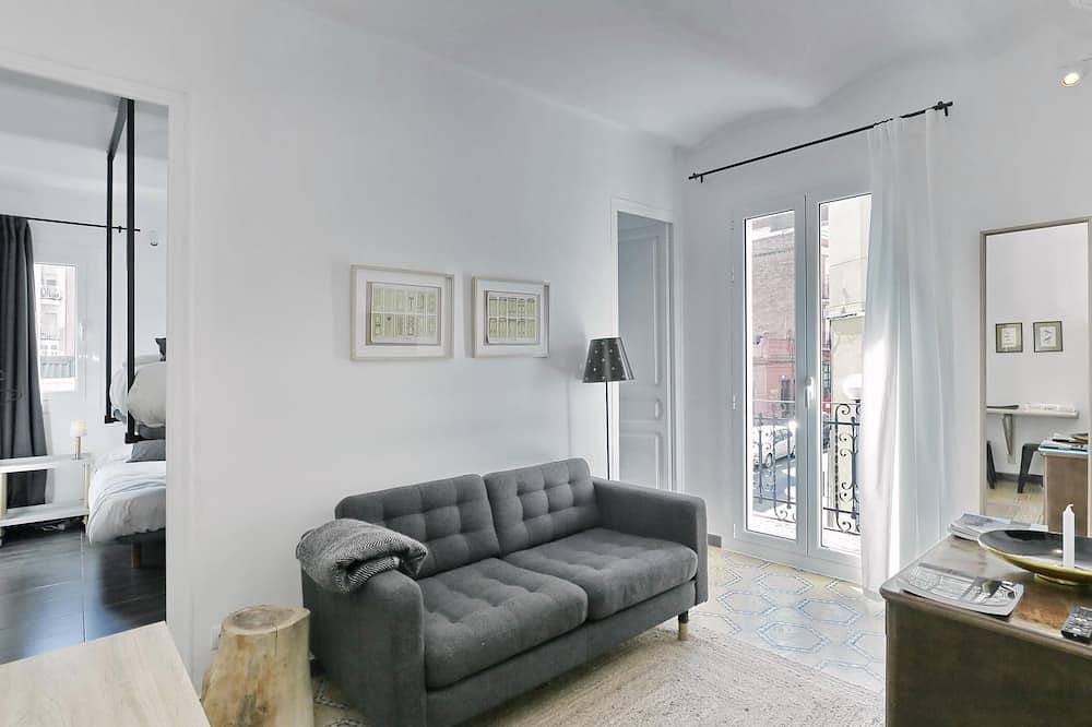 Entire apartment, Casa Nanit Apt A near Camp Nou in Hospitalet de Llobregat, l'Hospitalet de Llobregat