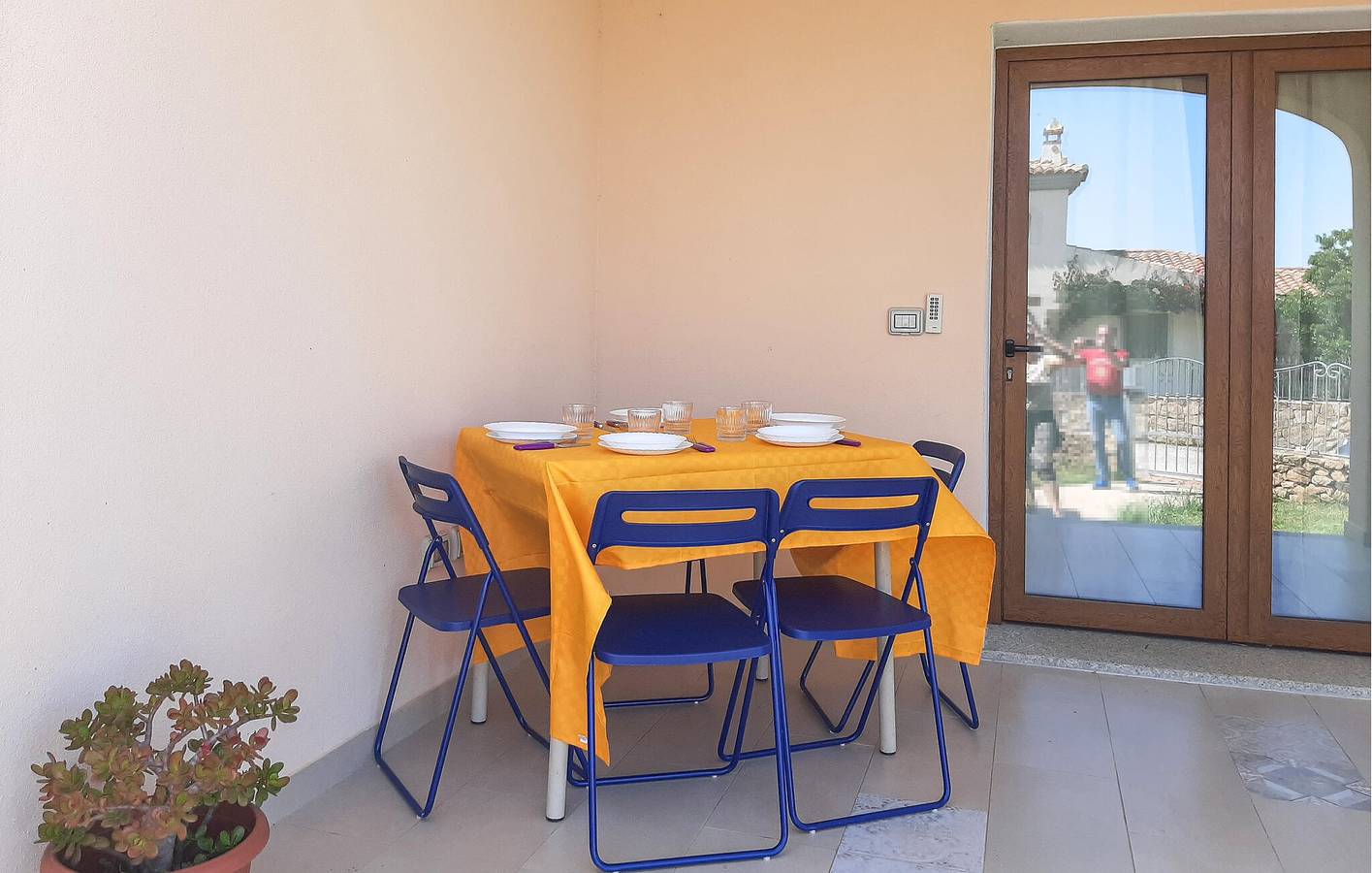 Acogedor apartamento con vistas a la playa, lavadora, aire acondicionado y aparcamiento in Malamuri, Budoni