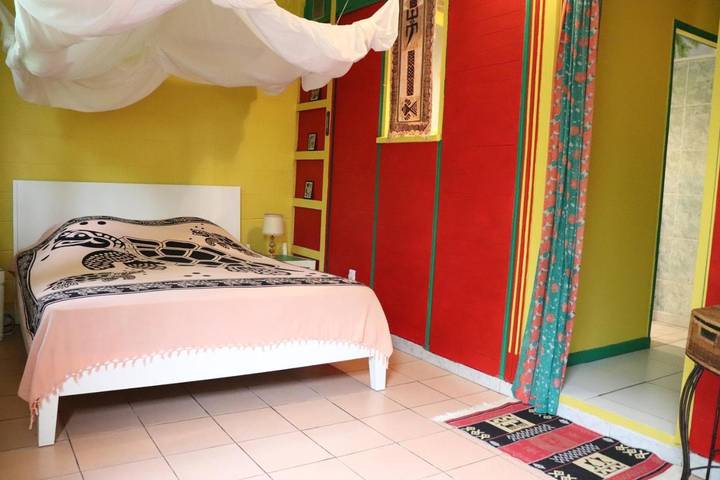 Chambre d’hôte pour 3 personnes, avec jardin et terrasse dans Piton de la Fournaise - 3