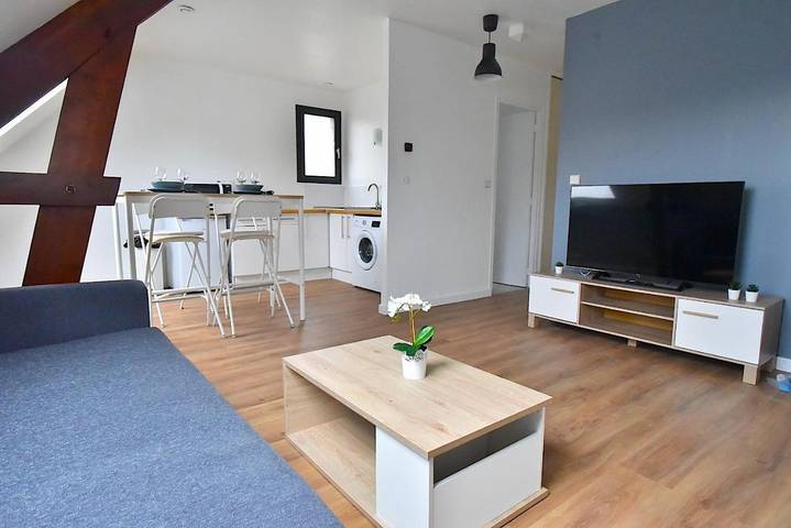 Hôtel pour 4 personnes, avec terrasse et jardin à Vert-le-Grand - 2