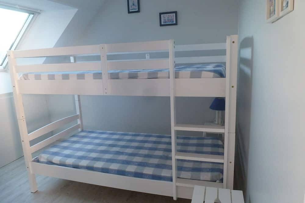 Entire apartment, 2-star sea view apartment in Kervoyal in Damgan, Côte des Mégalithes