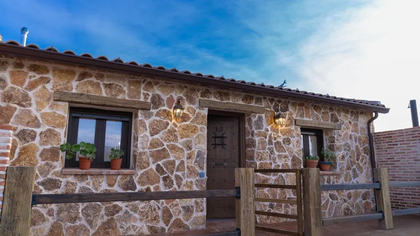 Casa de vacaciones para 8 personas, con piscina además de terraza y vistas - 1